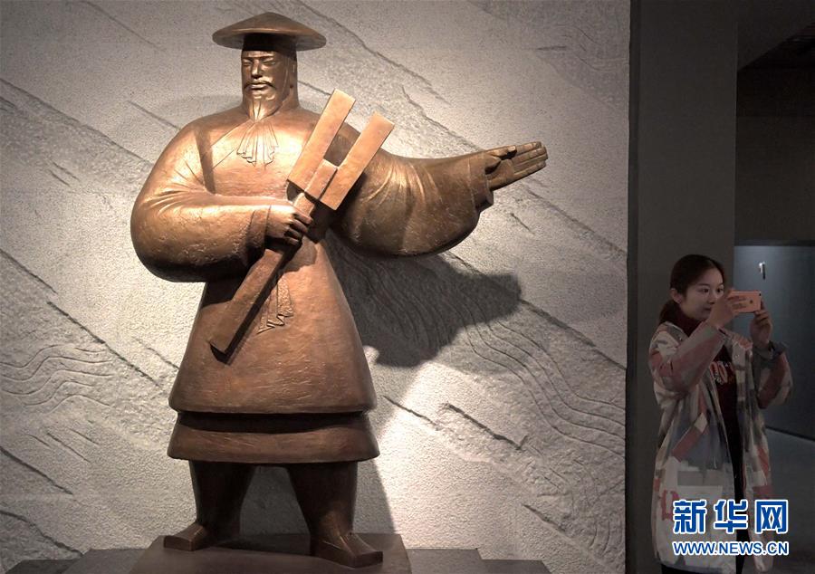 （文化·黃河文化帶·圖文互動）（3）在夏都二里頭，感受中華早期文明精粹 